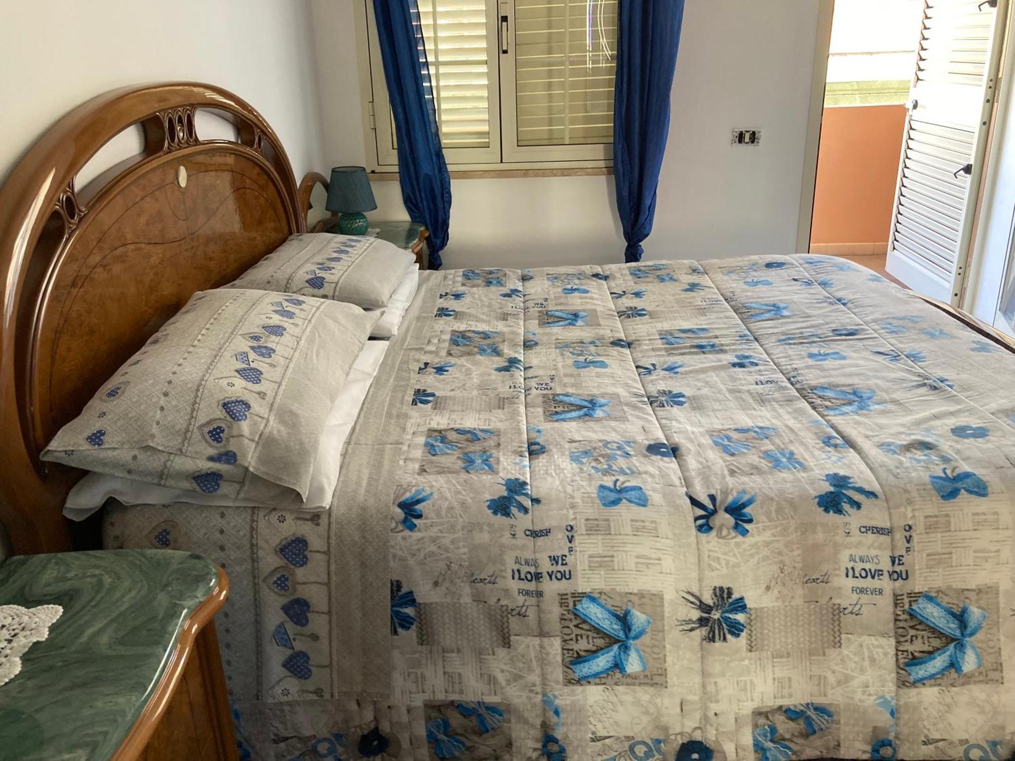 Come A Casa! Ористано Екстериор снимка